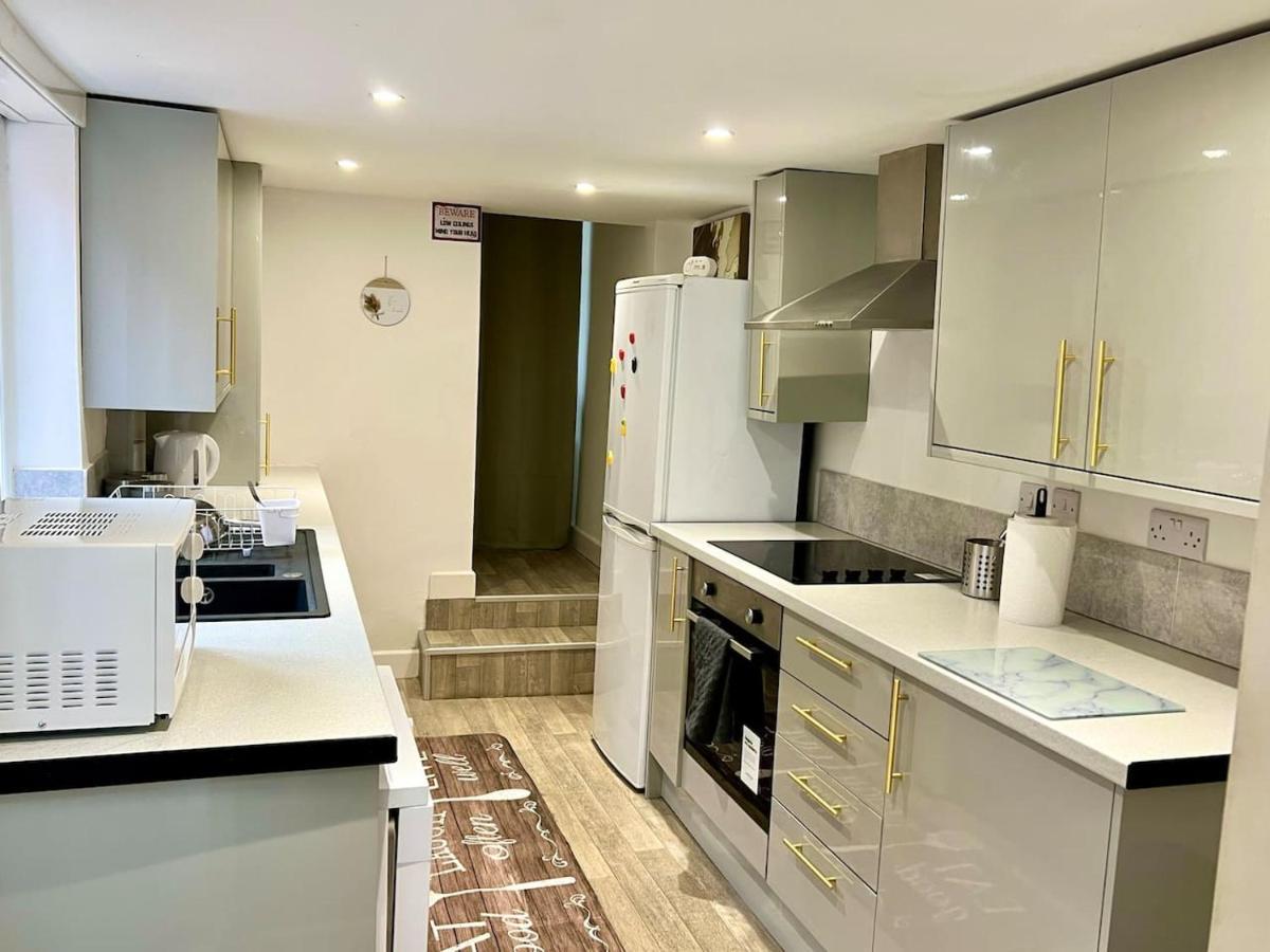 4 Bedroom Terrace House Wellingborough Kültér fotó
