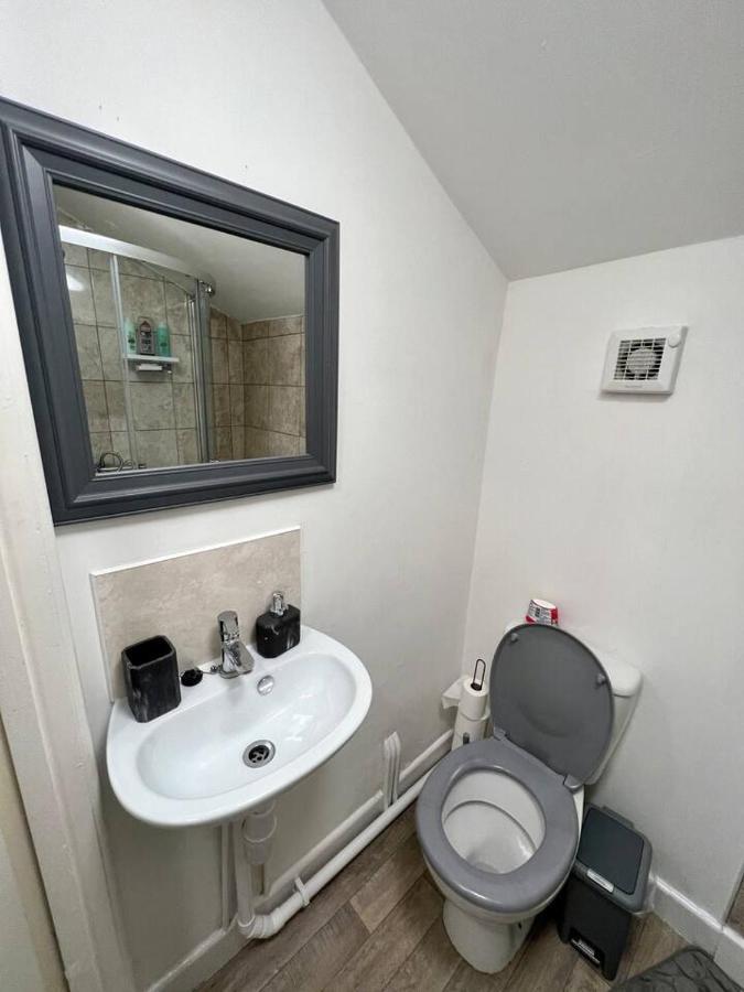 4 Bedroom Terrace House Wellingborough Kültér fotó