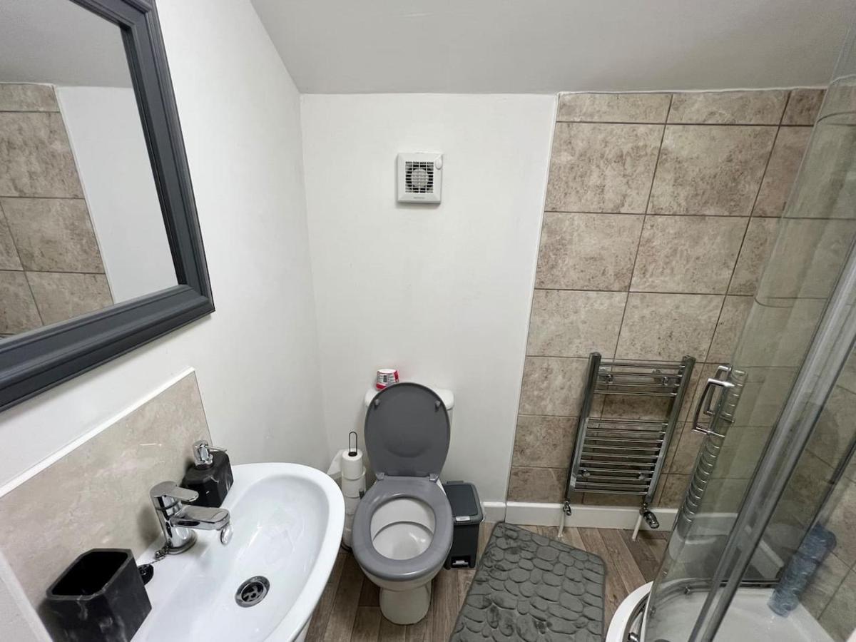 4 Bedroom Terrace House Wellingborough Kültér fotó