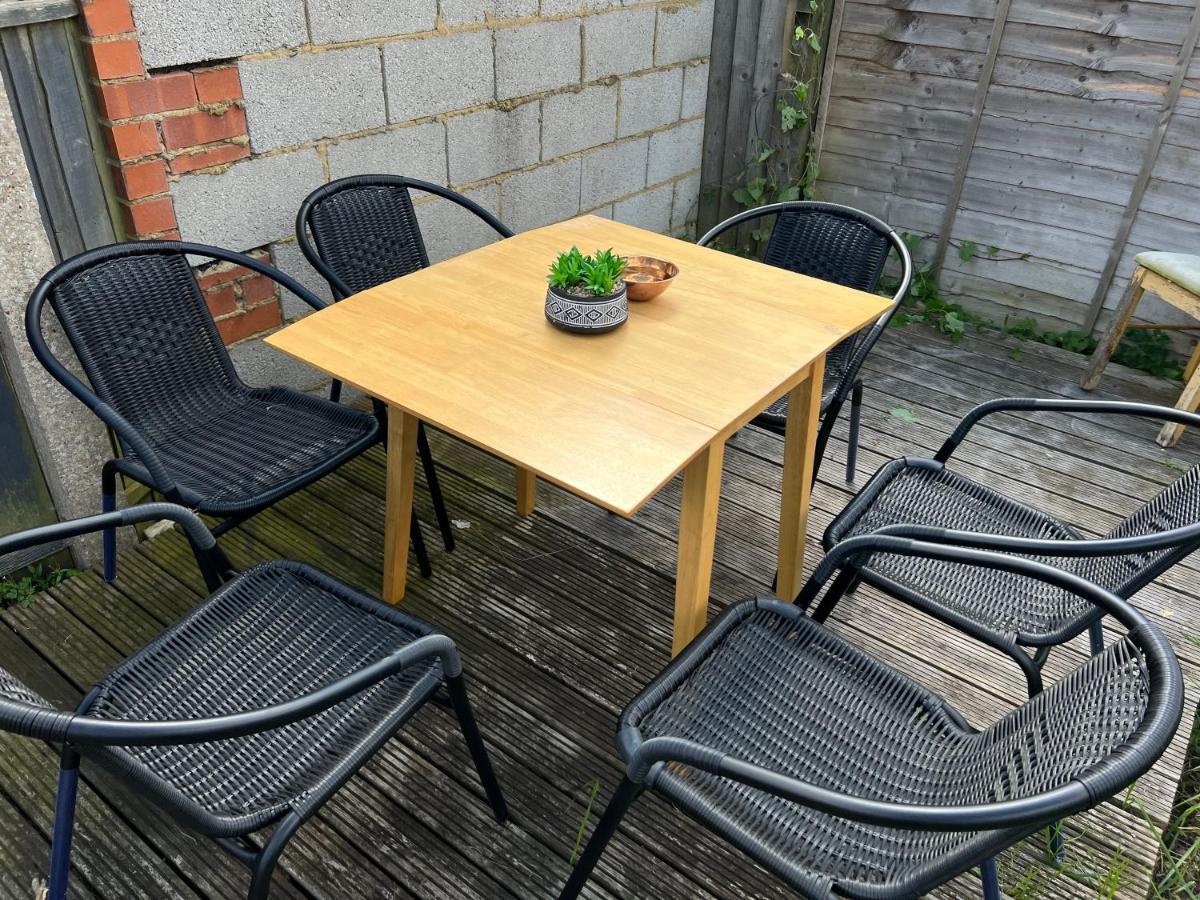 4 Bedroom Terrace House Wellingborough Kültér fotó